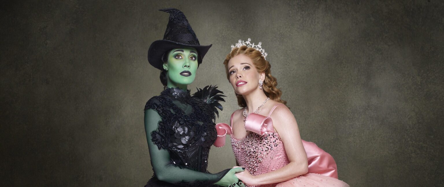“Wicked”: clássico musical volta ao Brasil para temporada em São Paulo “wicked”:-classico-musical-volta-ao-brasil-para-temporada-em-sao-paulo