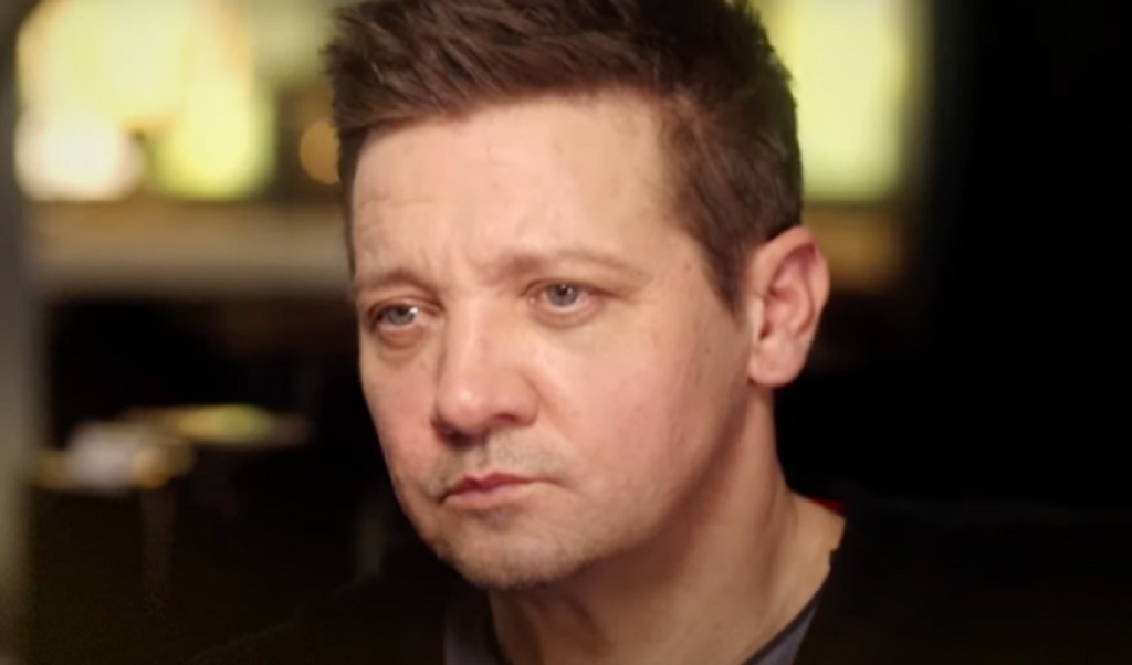 Jeremy Renner detalha momentos de terror durante acidente na neve que quase tirou sua vida, saiba mais jeremy-renner-detalha-momentos-de-terror-durante-acidente-na-neve-que-quase-tirou-sua-vida,-saiba-mais