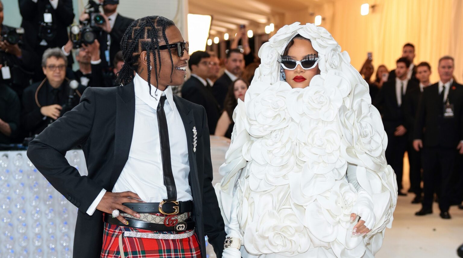 Rihanna dá à luz segundo filho com A$AP Rocky e é uma menina, diz site rihanna-da-a-luz-segundo-filho-com-a$ap-rocky-e-e-uma-menina,-diz-site