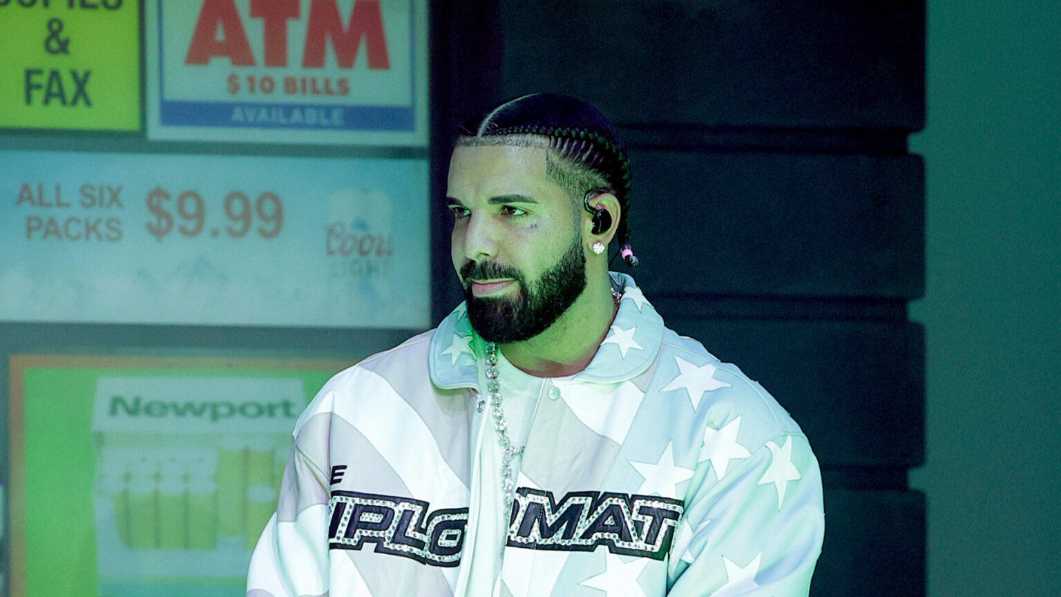 Drake diz estar em dívida com o Brasil e promete show inesquecível no país drake-diz-estar-em-divida-com-o-brasil-e-promete-show-inesquecivel-no-pais