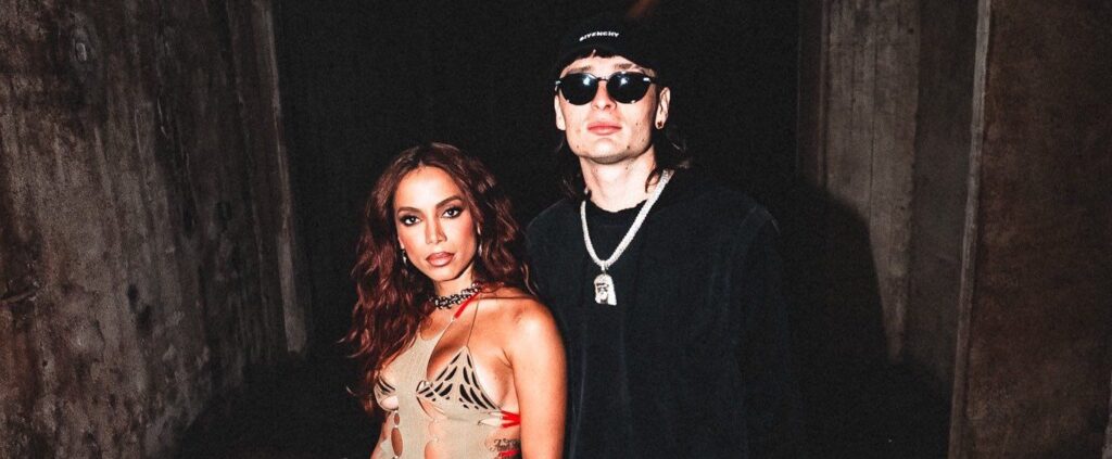 Anitta comenta relacionamento com Peso Pluma: “As pessoas têm a necessidade de pôr rótulos” anitta-comenta-relacionamento-com-peso-pluma:-“as-pessoas-tem-a-necessidade-de-por-rotulos”
