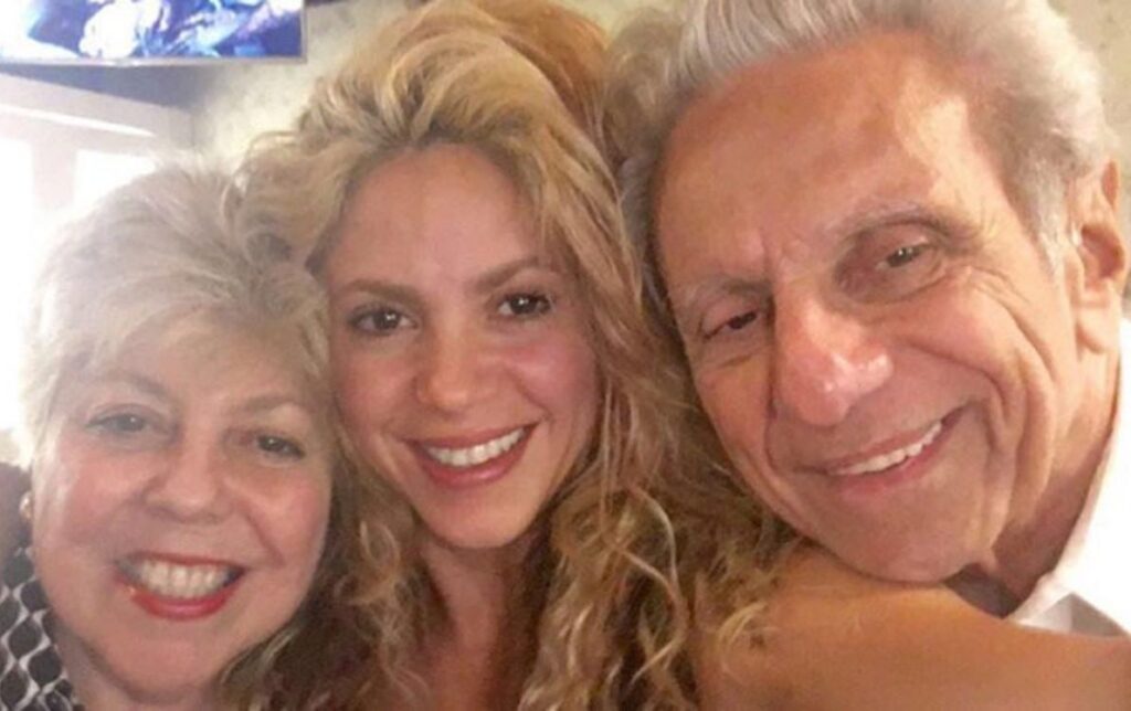 Shakira fala sobre saúde do pai e agradece apoio dos fãs: “Nunca soltam minha mão” shakira-fala-sobre-saude-do-pai-e-agradece-apoio-dos-fas:-“nunca-soltam-minha-mao”
