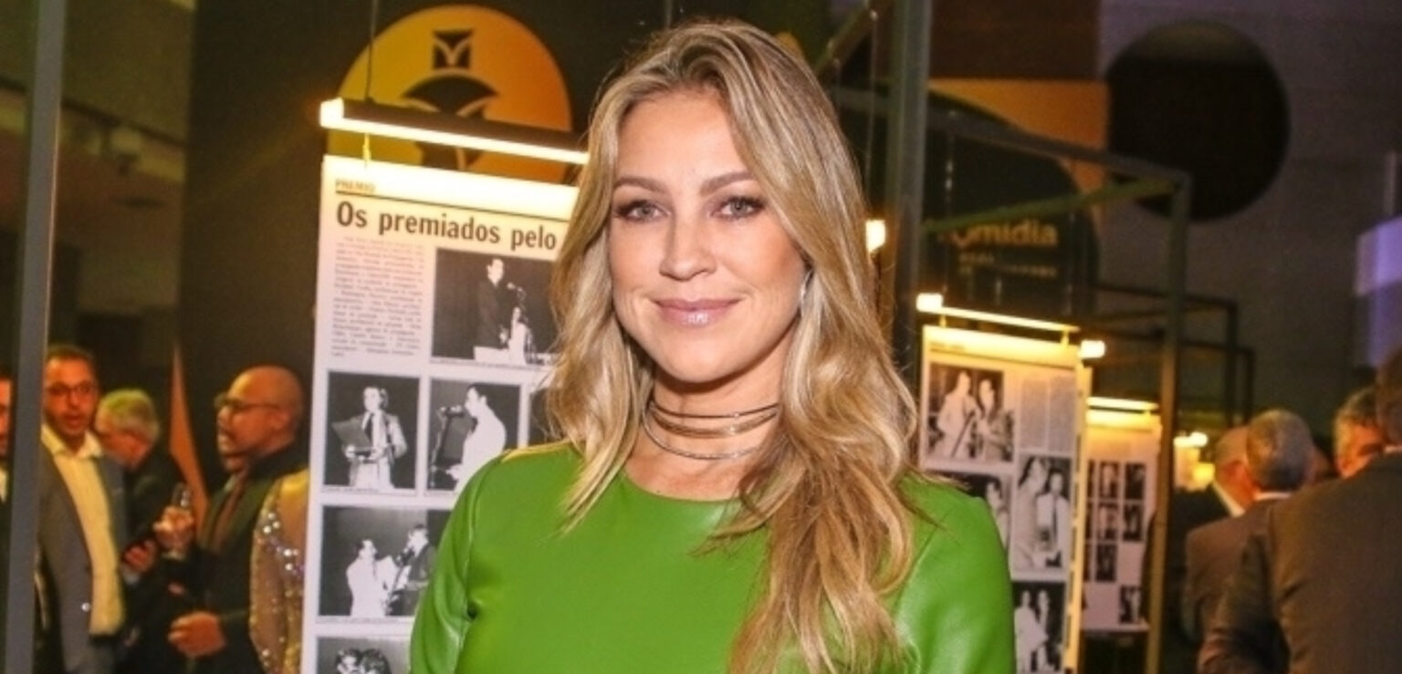 “Tem uns seis meses que não beijo na boca”, diz Luana Piovani “tem-uns-seis-meses-que-nao-beijo-na-boca”,-diz-luana-piovani