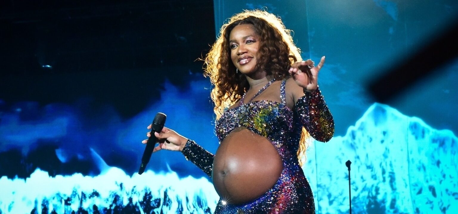 IZA dá à luz primeira filha, Nala iza-da-a-luz-primeira-filha,-nala