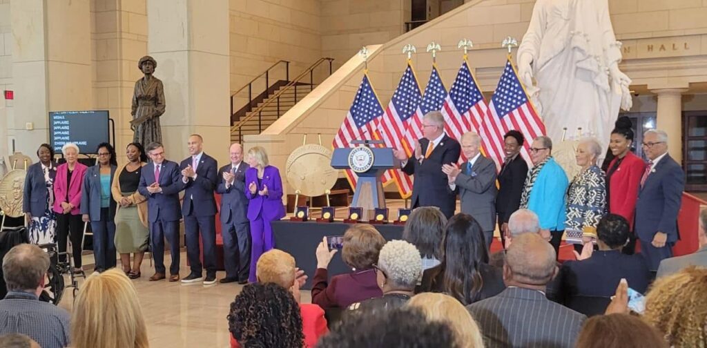 Society of Women Engineers (SWE) Executive Director Attends Congressional Gold Medal Ceremony Honoring NASA’s Hidden Figures society-of-women-engineers-(swe)-executive-director-attends-congressional-gold-medal-ceremony-honoring-nasa’s-hidden-figures