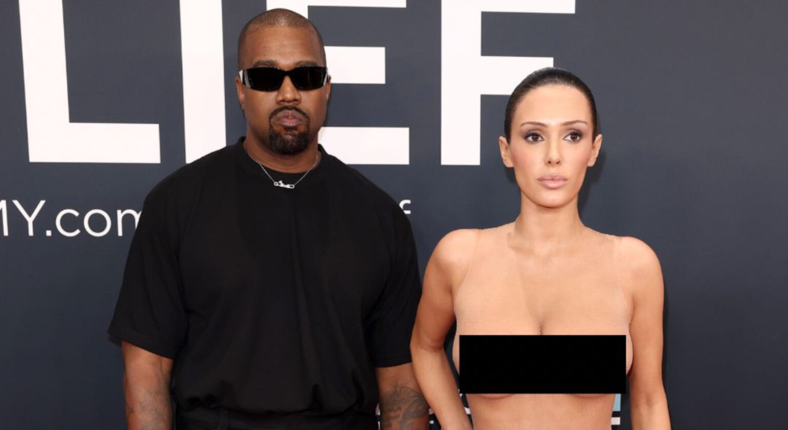 Bianca Censori queria desistir de nudez no Grammy, mas Ye insistiu na ideia, diz jornal bianca-censori-queria-desistir-de-nudez-no-grammy,-mas-ye-insistiu-na-ideia,-diz-jornal