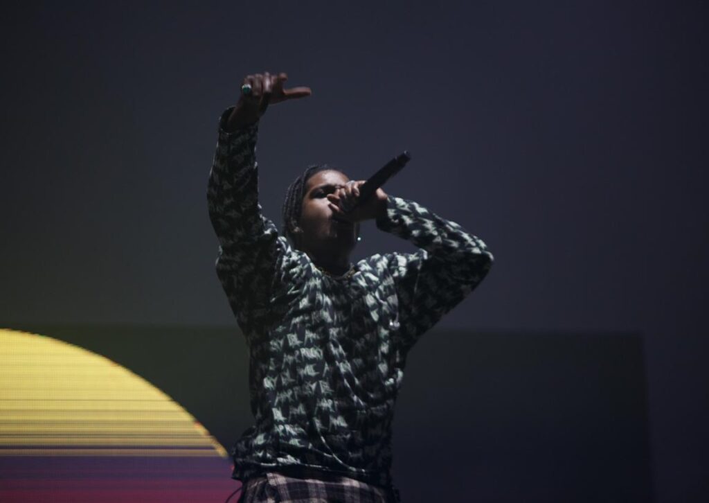 A$AP Rocky é inocentado por acusações de agressão com arma de fogo nos EUA a$ap-rocky-e-inocentado-por-acusacoes-de-agressao-com-arma-de-fogo-nos-eua