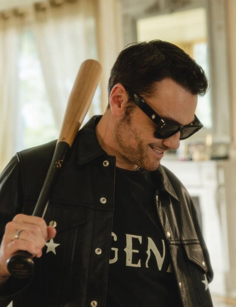 Tiziano Ferro assina com a Sugar e anuncia a chegada de Cuore Roto tiziano-ferro-assina-com-a-sugar-e-anuncia-a-chegada-de-cuore-roto