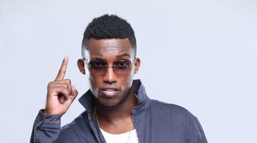 apos-compor-para-luisa-sonza-e-zaac,-theus-costa-estreia-como-cantor